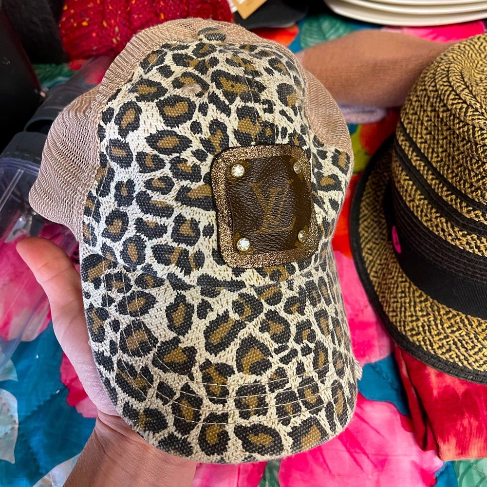 LV patch hat rhinestone leopard